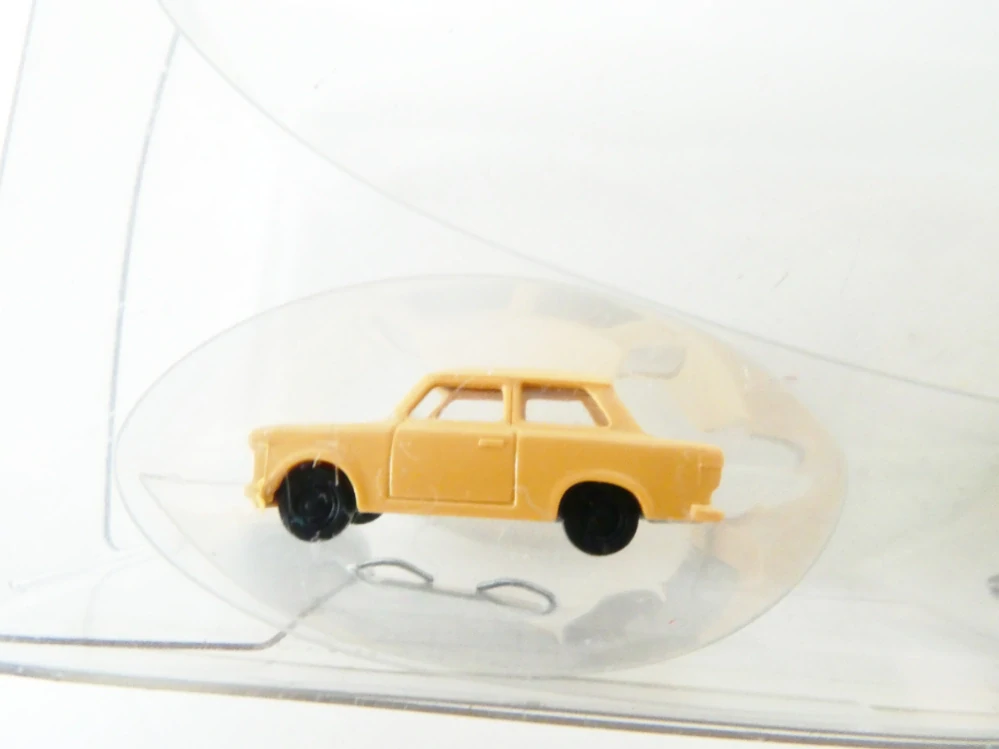 TT MODELLTEC 24 2000 06 Osobní automobil Trabant s karavanem TOP STAV NEPOUŽITÉ v krabičce