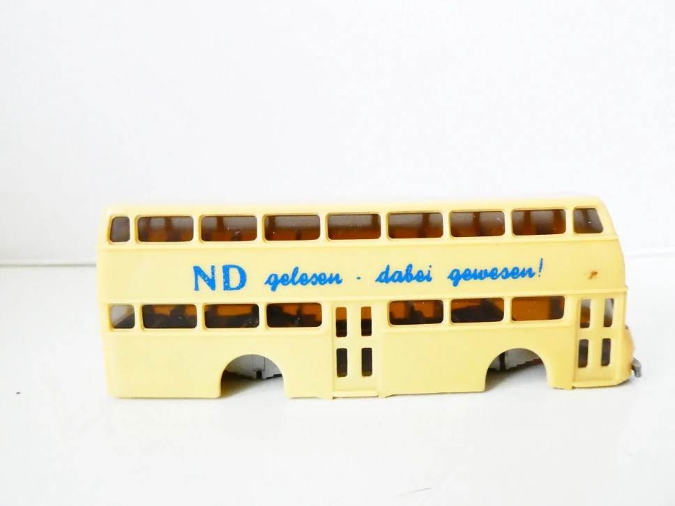 H0 H0 Autobus ND gelesen - dabei gewesen! BEZ KOLEČEK - NA SERVIS