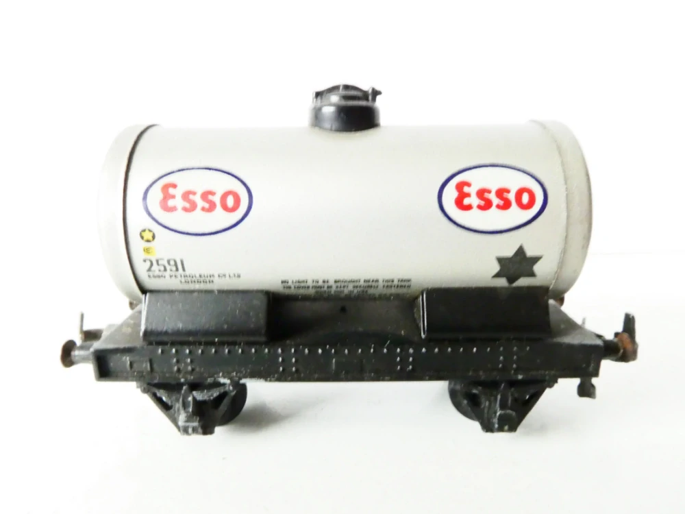 H0 TRIX TTR Cisternový vůz ESSO 2591 KOVOVÝ VŮZ ANTIK