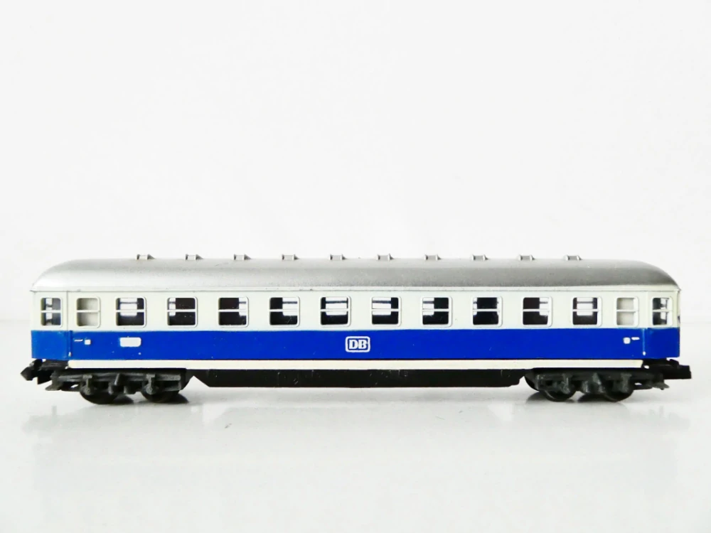 N ARNOLD 0344 Rychlíkový vůz typ A4üm DB PĚKNÝ STAV v orig. krabičce