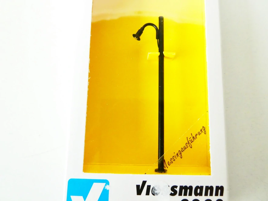 TT Viessmann 6960 Lampa na dřevěném stožáru s paticí 71 mm NOVÉ orig. zabalené