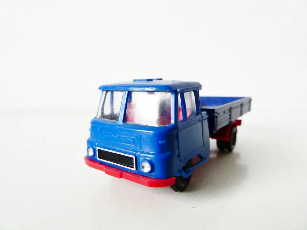 H0 SPM Nákladní automobil ROBUR  - krátký valník 