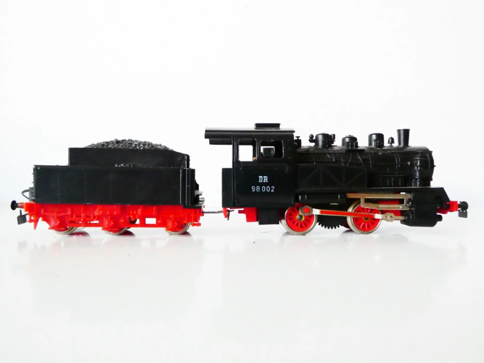 H0 PIKO Parní lokomotiva s tendrem BR 98 002 DR TOP STAV 