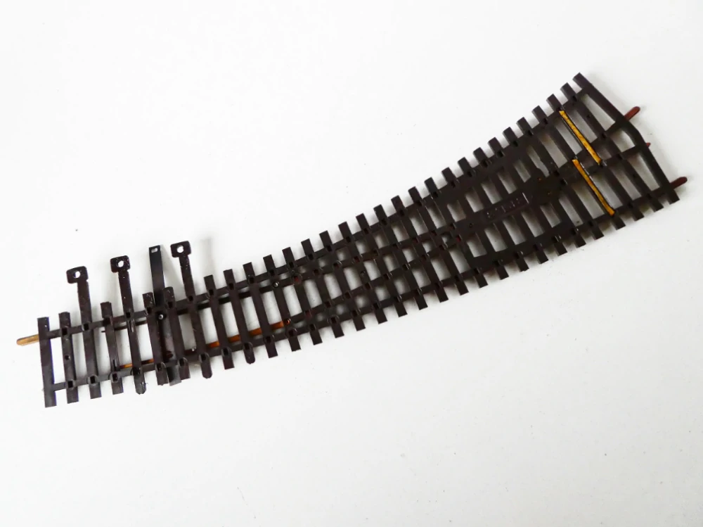 H0 PILZ Výhybka oblouková pravá bez přestavníku