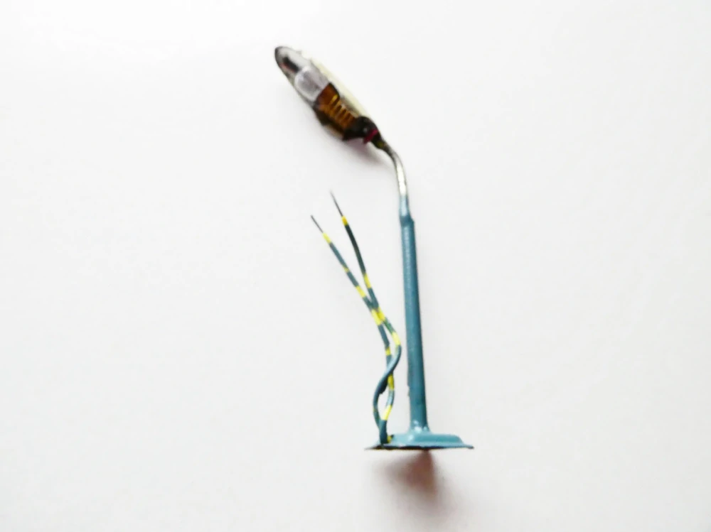 TT VEB PLASTICART Pouliční lampa 6,5 cm NOVÁ NEPOUŽITÁ v krabičce