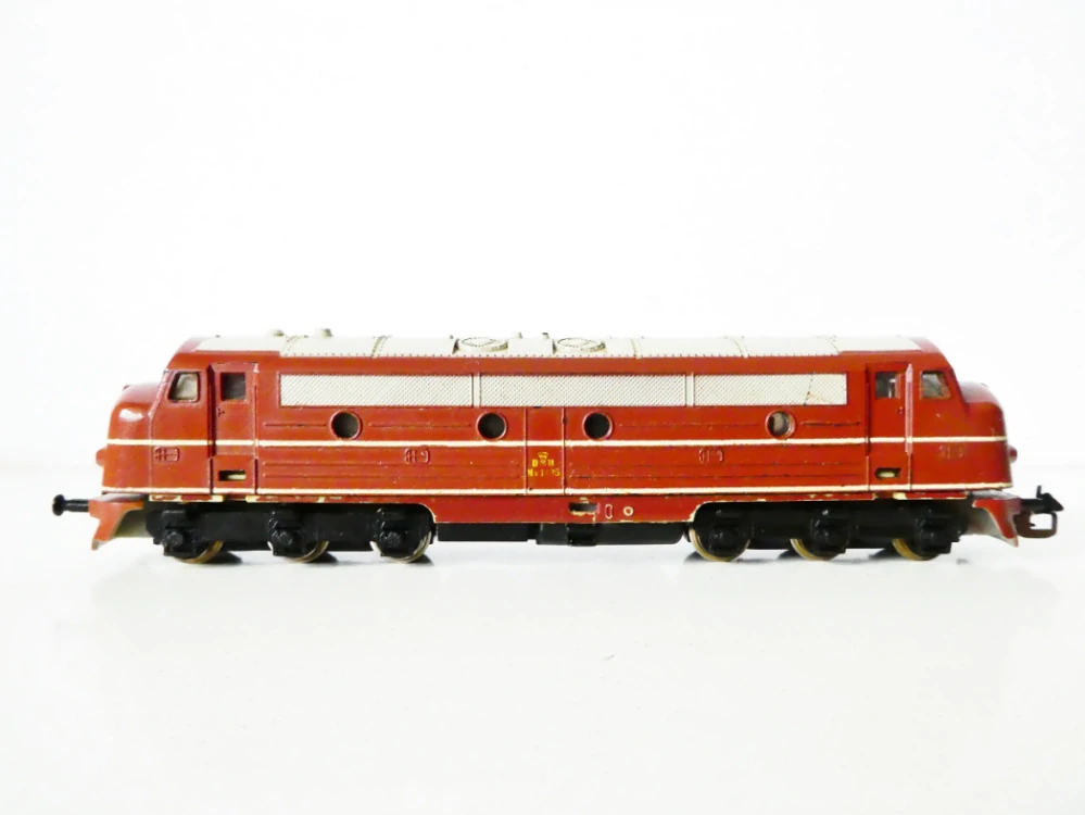 TT ZEUKE Dieselová lokomotiva Nohab My 1125 DSB OSVĚTLENÁ PĚKNÝ STAV