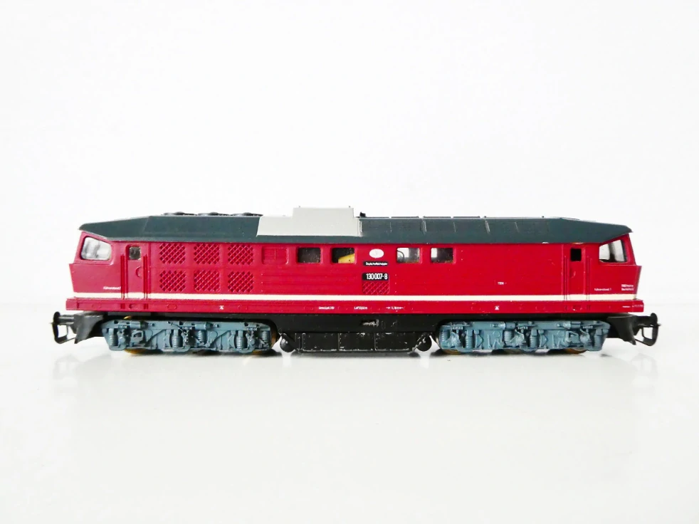 TT BTTB Dieselová lokomotiva BR 130 007-8 DR OSVĚTLENÁ PĚKNÝ STAV
