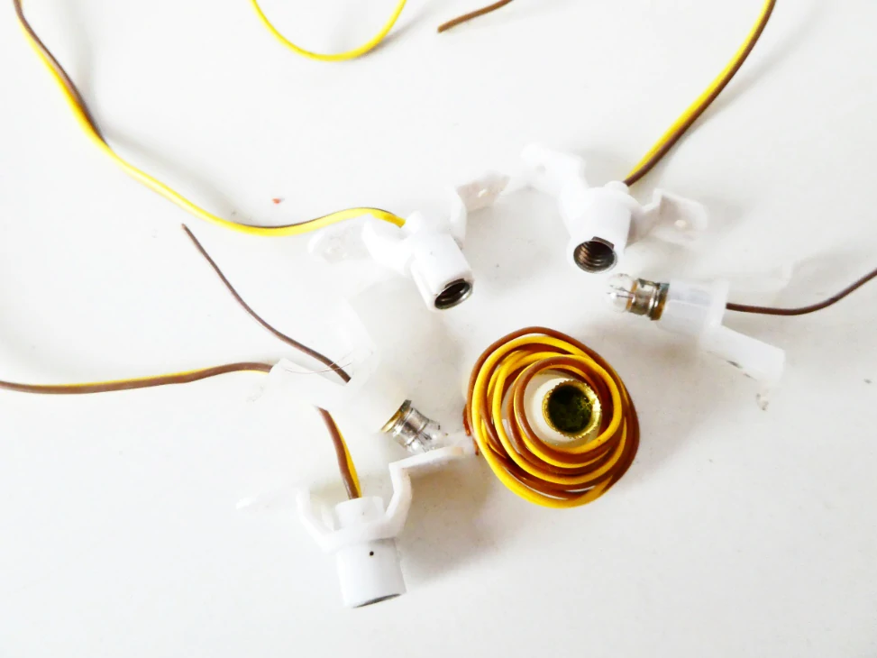 SET 7 ks Osvětlení do domečku (objímky)