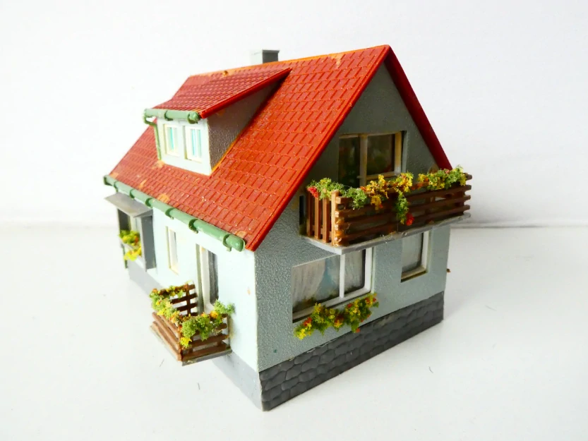 TT  Rodinný dům s balkónem