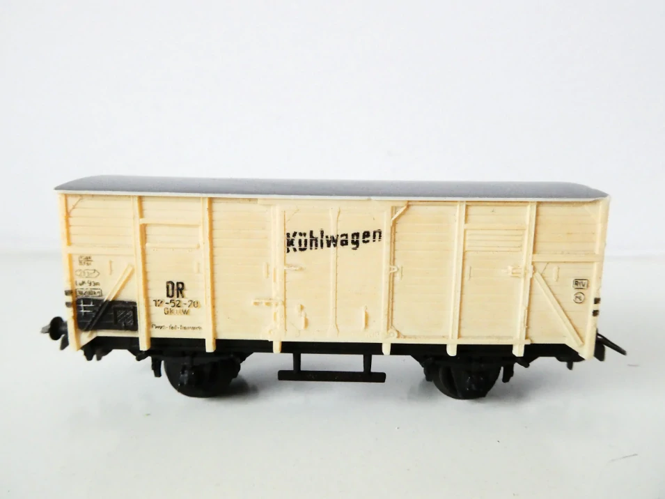 H0 PIKO Nákladní chladírenský vůz Kühlwagen 17-52-70 DR