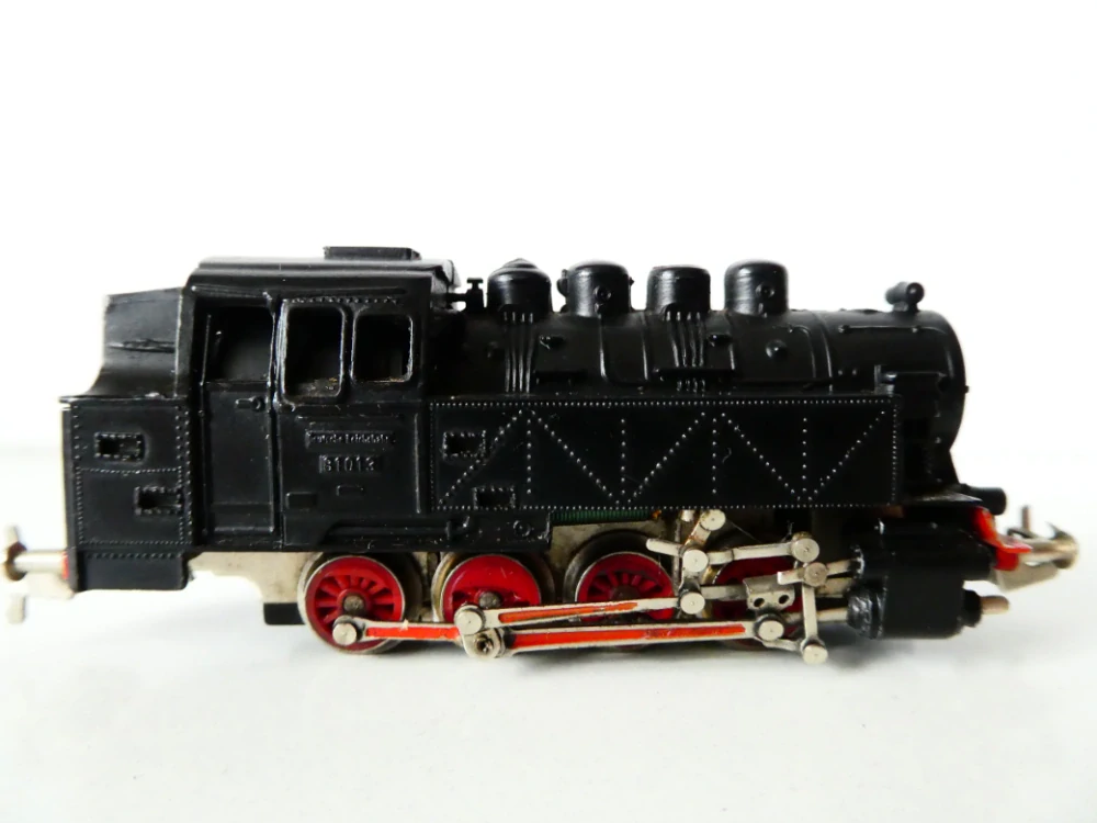 TT ZEUKE Parní lokomotiva BR 81 013 DR PĚKNÝ STAV