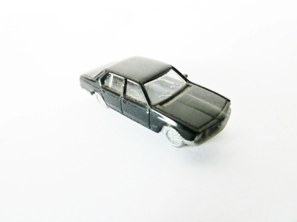 N FLEISCHMANN Osobní automobil BMW 745 i černý PĚKNÝ STAV