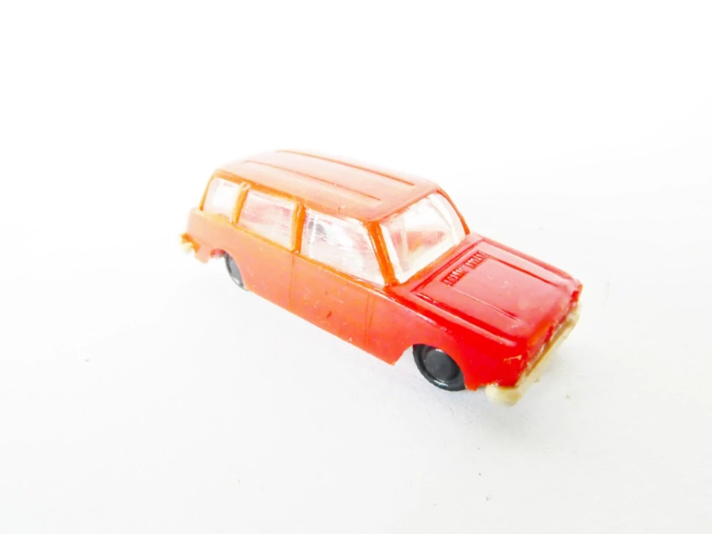 TT Osobní automobil LADA KOMBI červený PĚKNÝ STAV