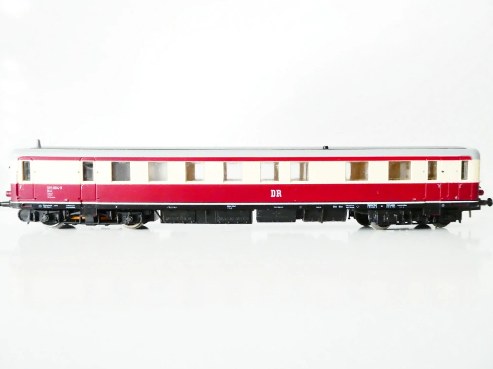 H0 PIKO Motorový vůz BR 185 004-9 k motorové soupravě DR NA OPRAVU NEBO NÁHRADNÍ DÍLY (NEJEDE, NESVÍTÍ)