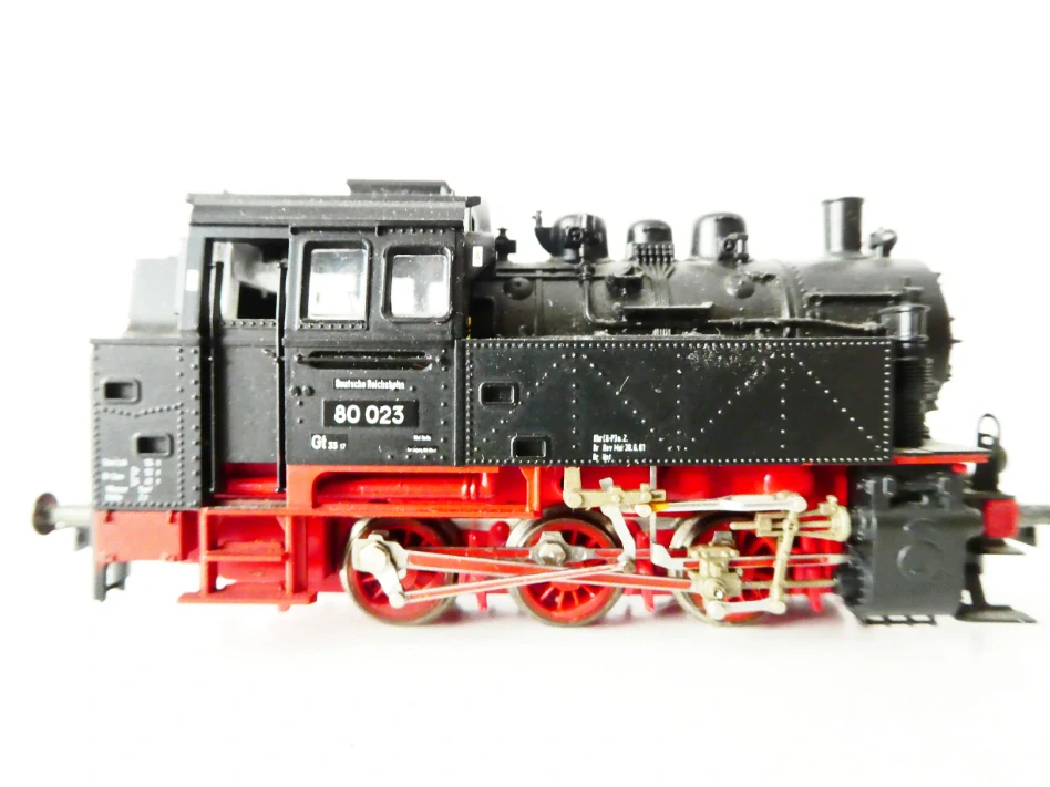 H0 ROCO Parní lokomotiva BR 80 023 DR PĚKNÝ STAV