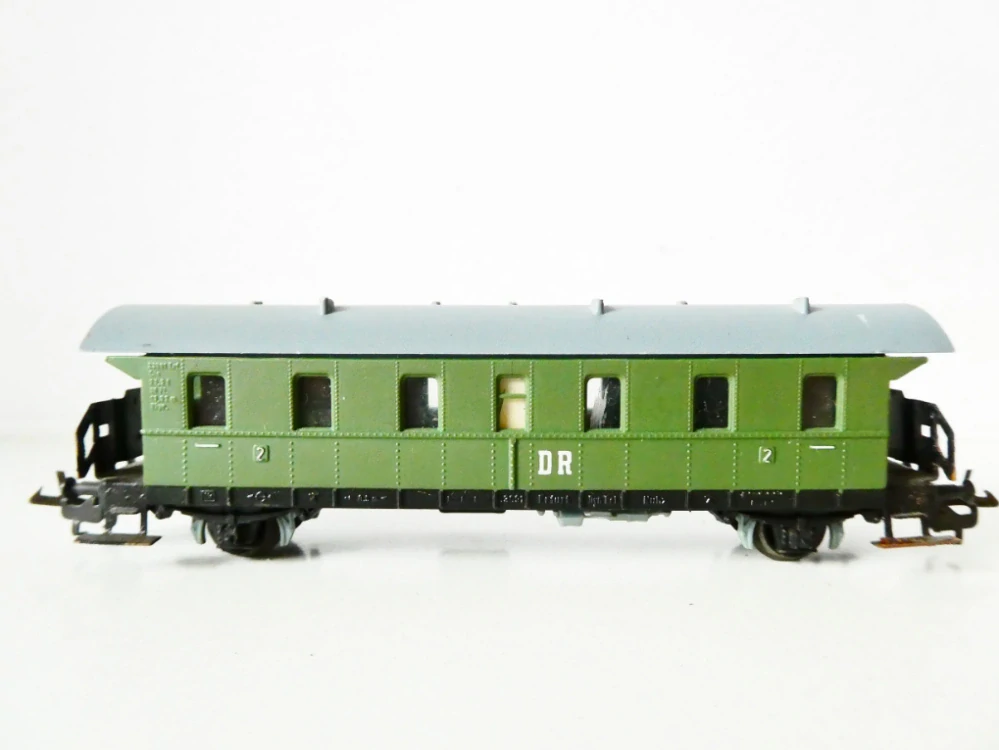 TT Zeuke Osobní vůz 2. tř. DR PĚKNÝ STAV v krabičce