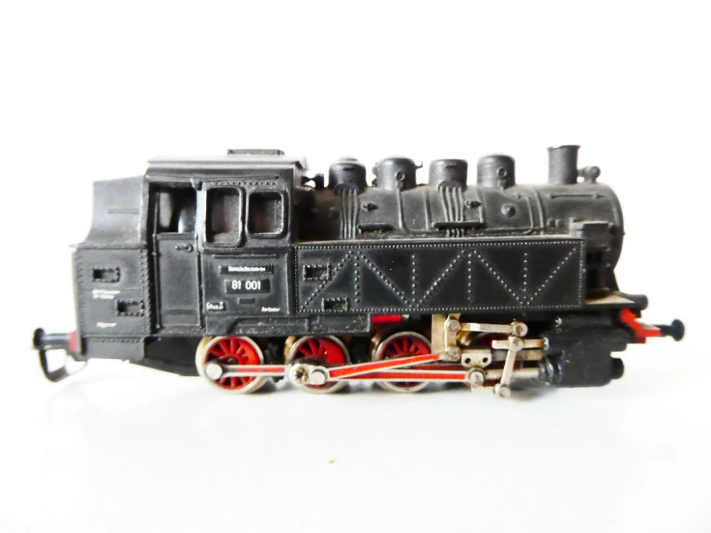 TT ZEUKE/BTTB Parní lokomotiva BR 81 001 DR PĚKNÝ STAV v krabičce