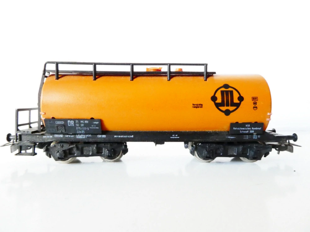 H0 PIKO Cisternový vůz EKS 50 075 4517-5 DR
