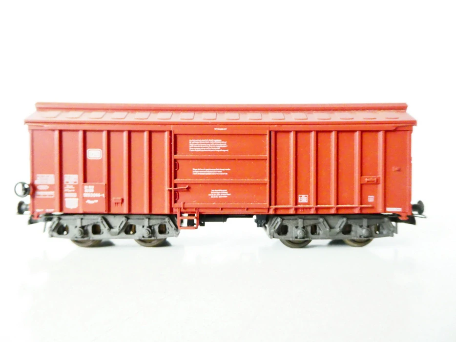 H0 FLEISCHMANN Nákladní vůz s výklopnout střechou 31 80 5853 044-1 DB PĚKNÝ STAV