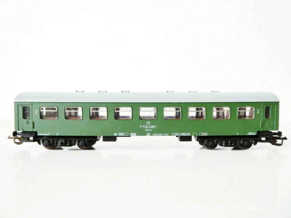 TT ZEUKE Osobní vůz 57 50 28 15069-9 DR - kratší verze PĚKNÝ STAV