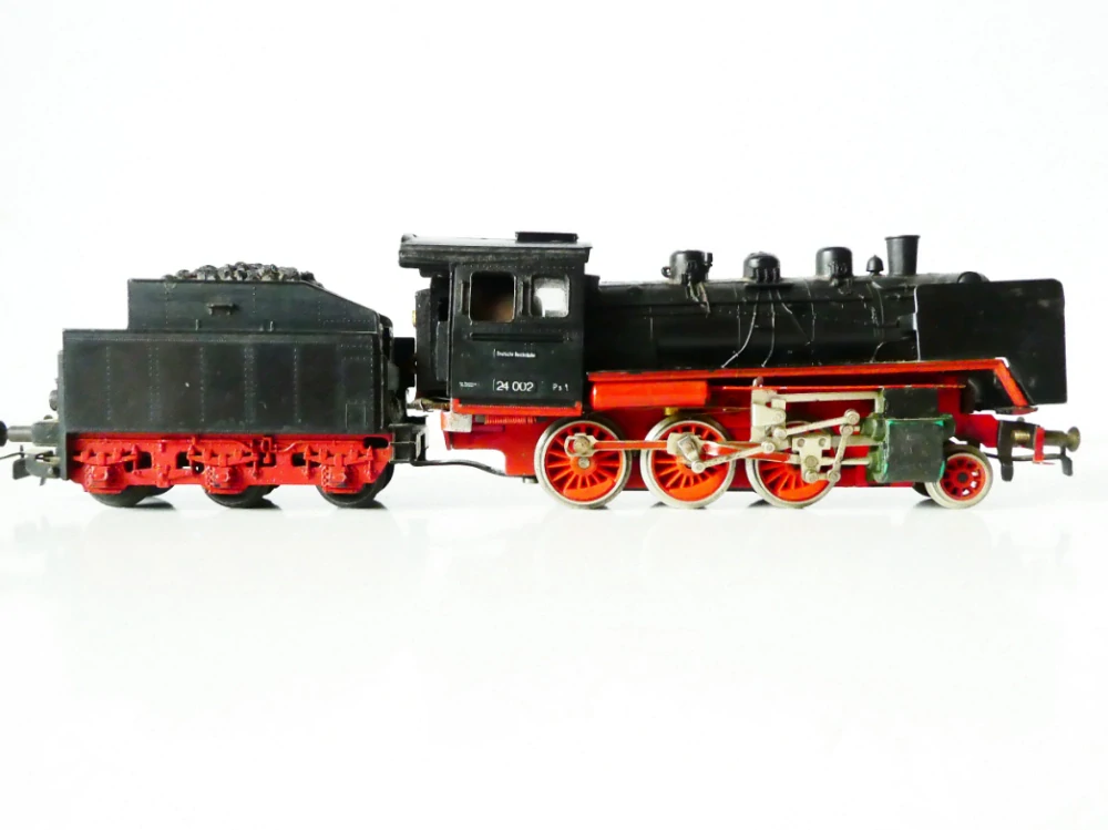 H0 PIKO Parní lokomotiva BR 24 002 DR