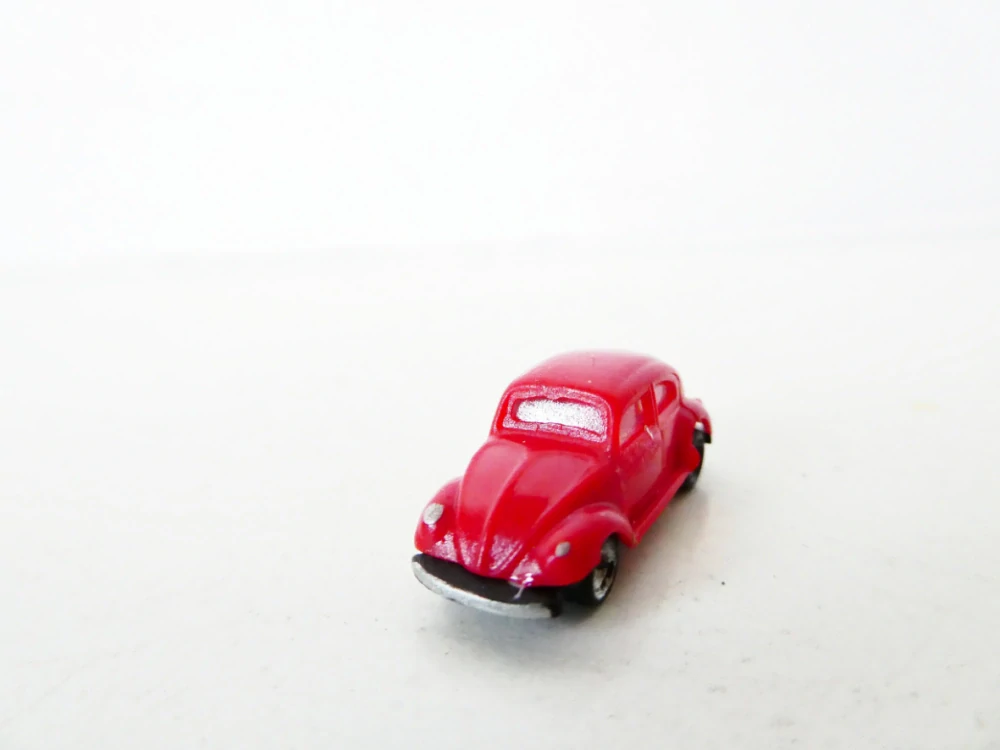 N Osobní automobil VW 1200 BROUK červený