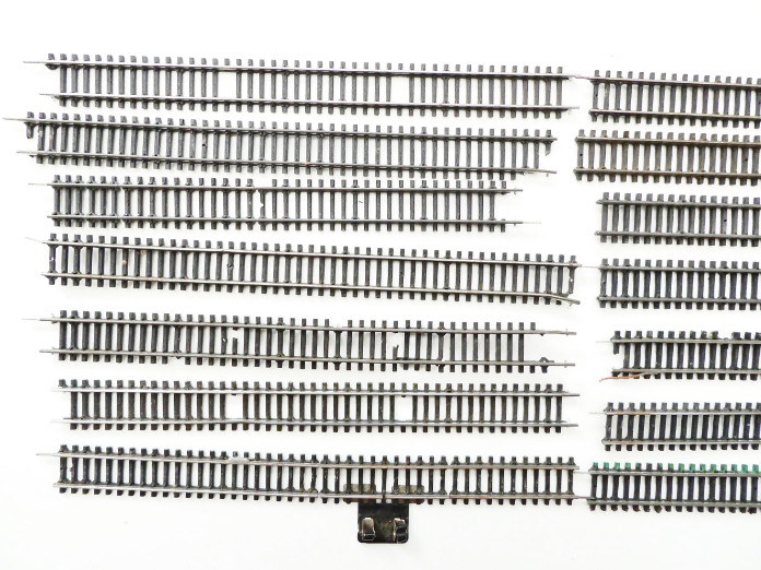 TT BTTB/ZEUKE SET 14 ks Koleje s poškozením pražců a opotřebením Rovná kolej 6110 - 228 mm (545/103)