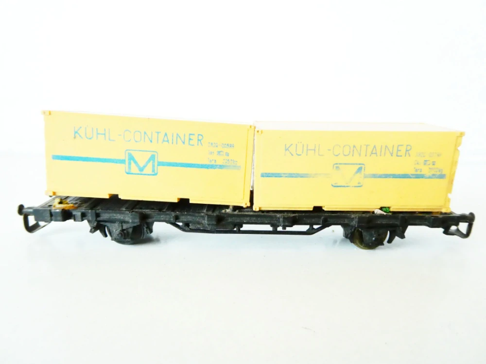 TT BTTB Plošinový vůz s kontejnery KÜHL-CONTAINER M DR