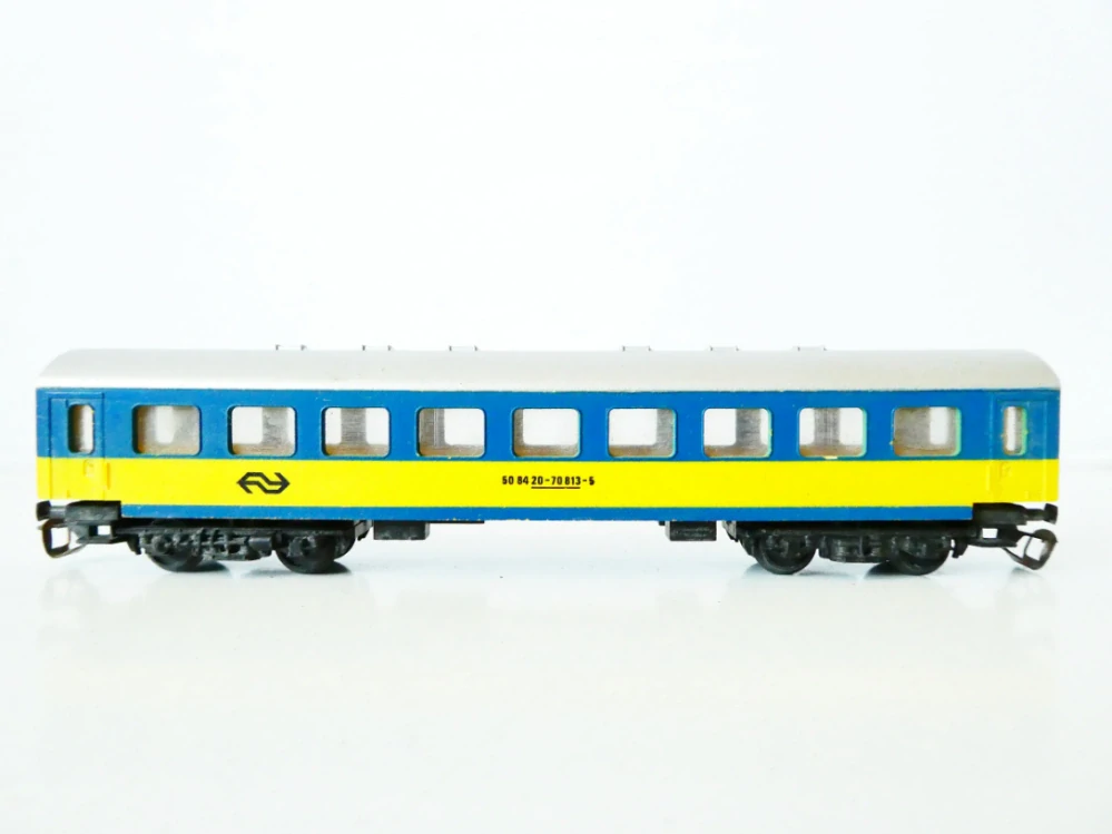 TT BTTB Osobní vůz 50 84 20 - 70 813 - 5 REKO NS - kratší verze
