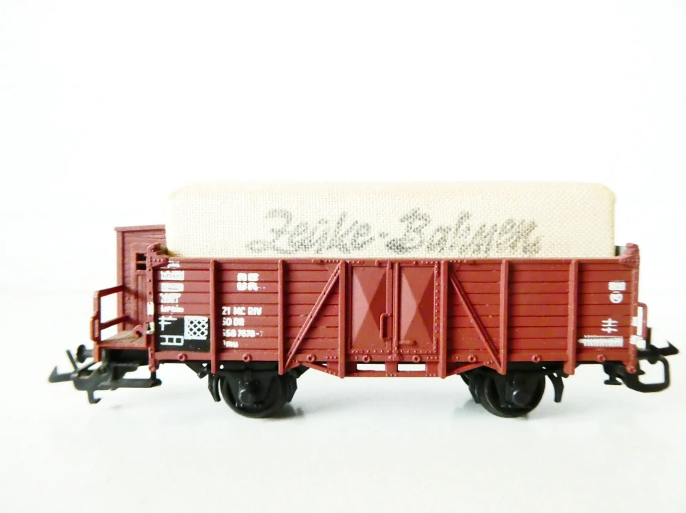 TT ZEUKE Nákladní vůz otevřený s nákladem a budkou brzdaře TOP STAV NEPOUŽITÝ v orig. krabičce