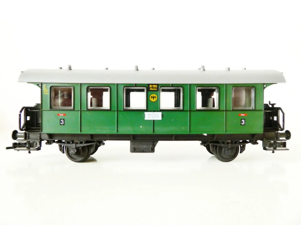 H0 FLEISCHMANN Osobní vůz 3. tř. 51 190 DRG TOP STAV