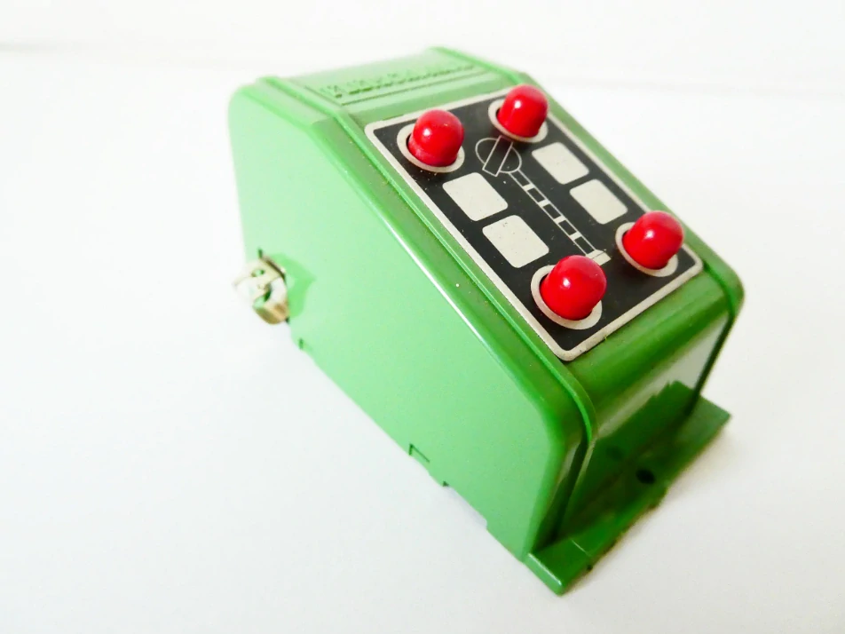 FLEISCHMANN 6922 Ovládací pult pro kolej s rozpojovačem spřáhel TOP STAV