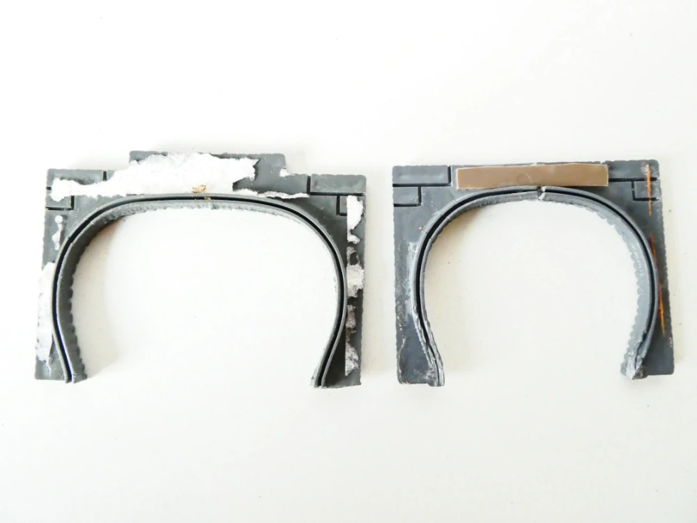 N SET 2 ks Tunelový portál  PĚKNÝ STAV