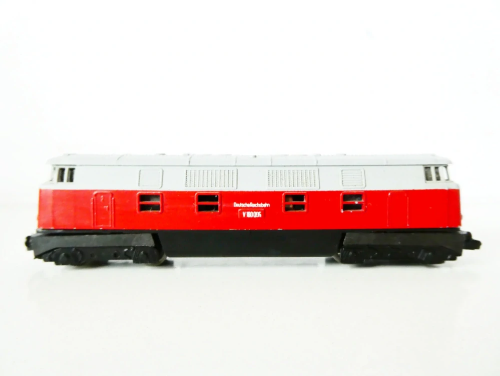 N PIKO Dieselová lokomotiva BR 180 006 DR TOP STAV NEPOUŽÍVANÁ 