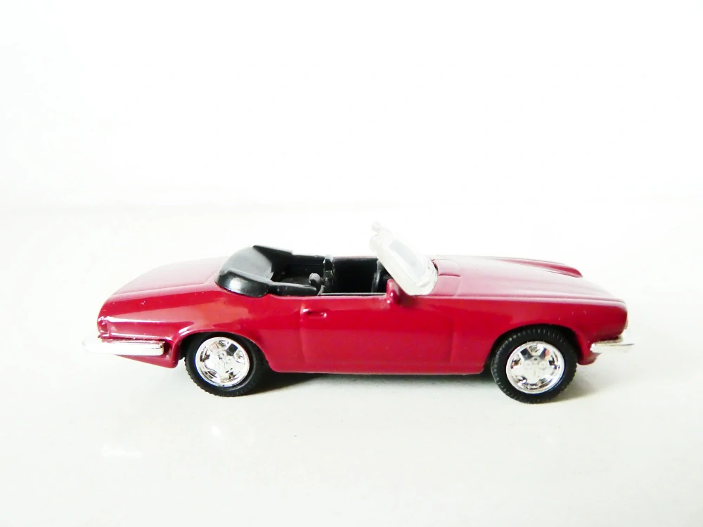 H0 Osobní automobil Cabrio TOP STAV