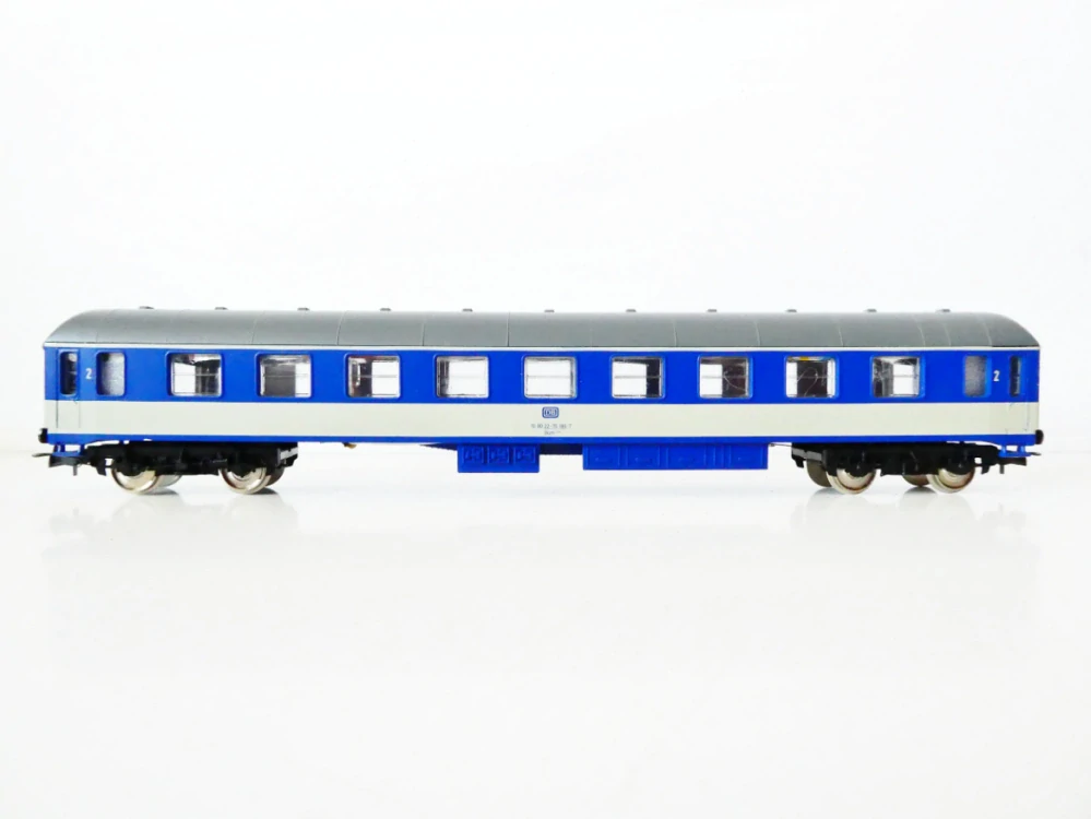 H0 LIMA - Osobní vůz 2. tř. 51 80 22-70 186-7 DB OSVĚTLENÝ PĚKNÝ STAV
