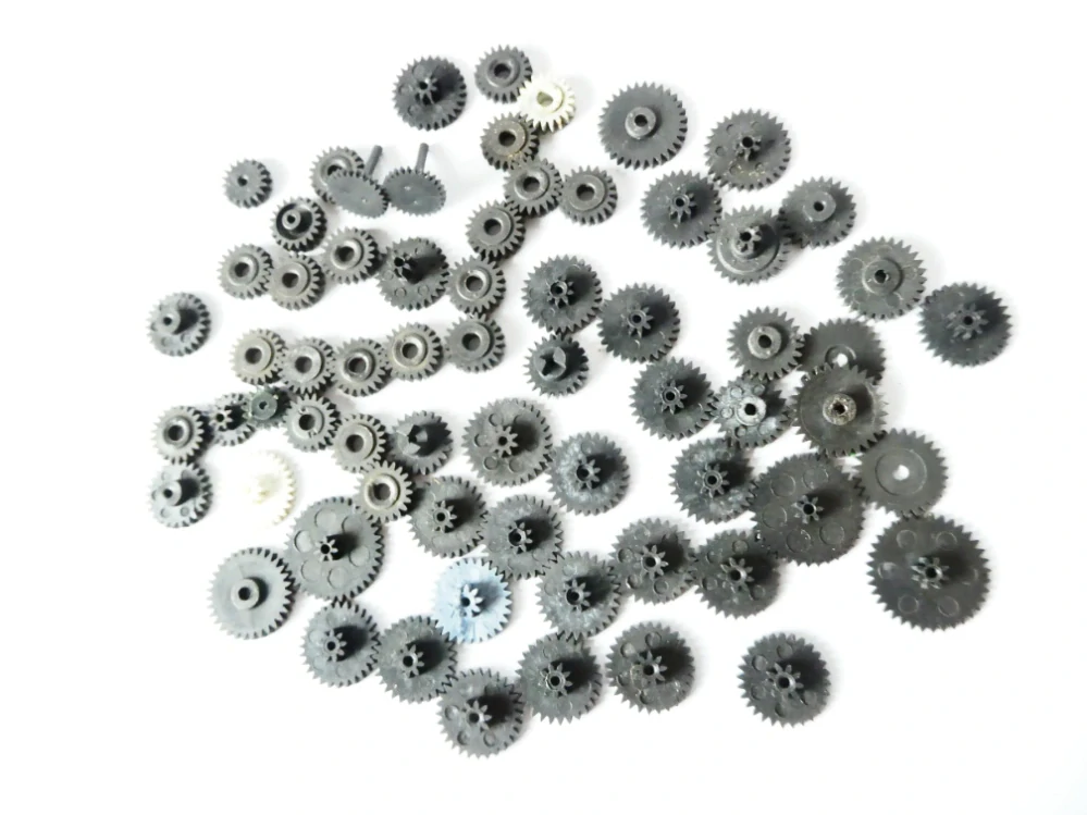SET 67 ks Ozubené převody - ozubená kola různých velikostí
