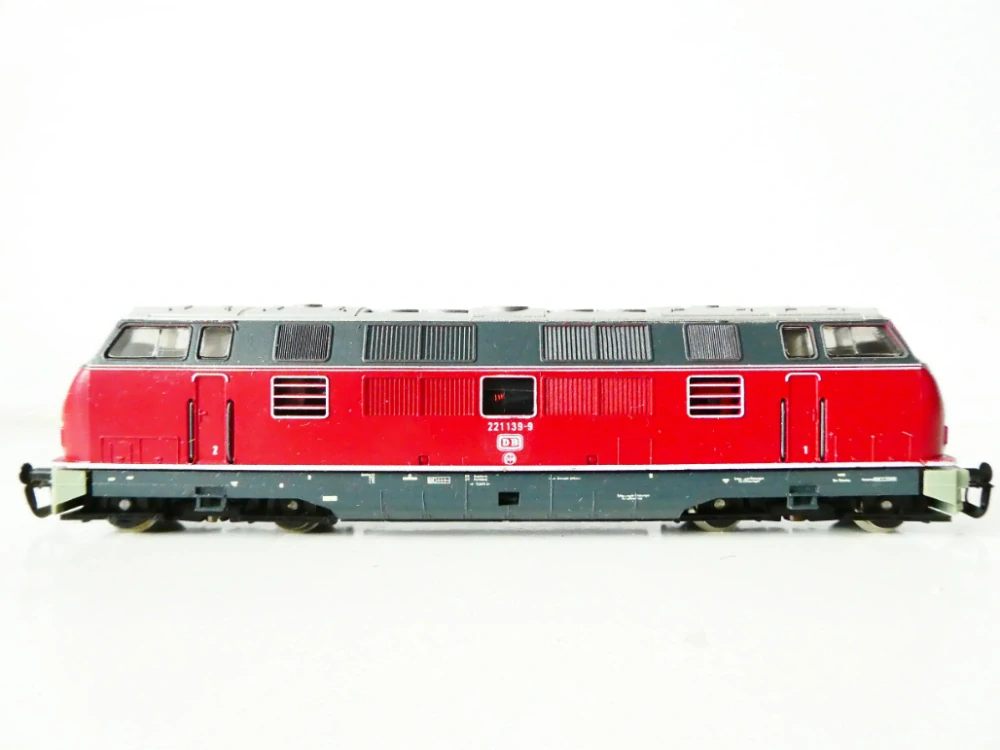 TT BTTB Dieselová lokomotiva BR 221 139-9 DB OSVĚTLENÁ TOP STAV v krabičce s průvodním listem
