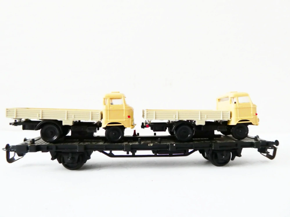 TT BTTB Plošinový vůz s nákladním automobilem IFA PĚKNÝ STAV v krabičce