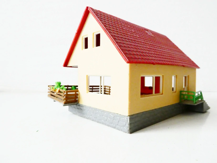 TT Dům s terasou a balkónemn