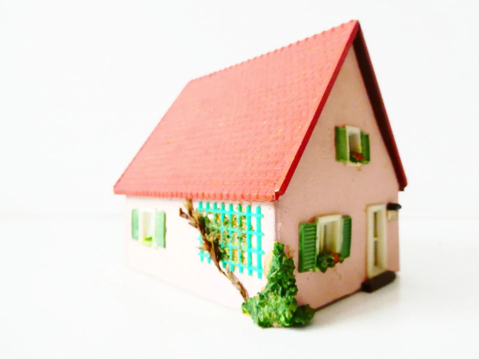 TT Patrový rodinný dům s balkónem