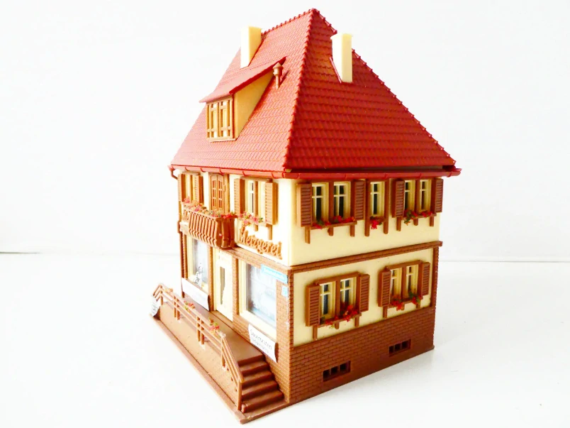 H0 VOLLMER 55341 Městský dům s řeznictvím PĚKNÝ STAV