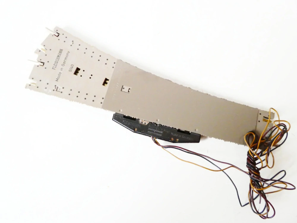 H0 Fleischmann 6140 Výhybka levá elektrická s přestavníkem NEPOUŽITÁ NOVÁ