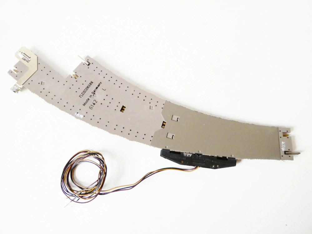 H0 Fleischmann 6142 Výhybka levá elektrická s přestavníkem NEPOUŽITÁ NOVÁ