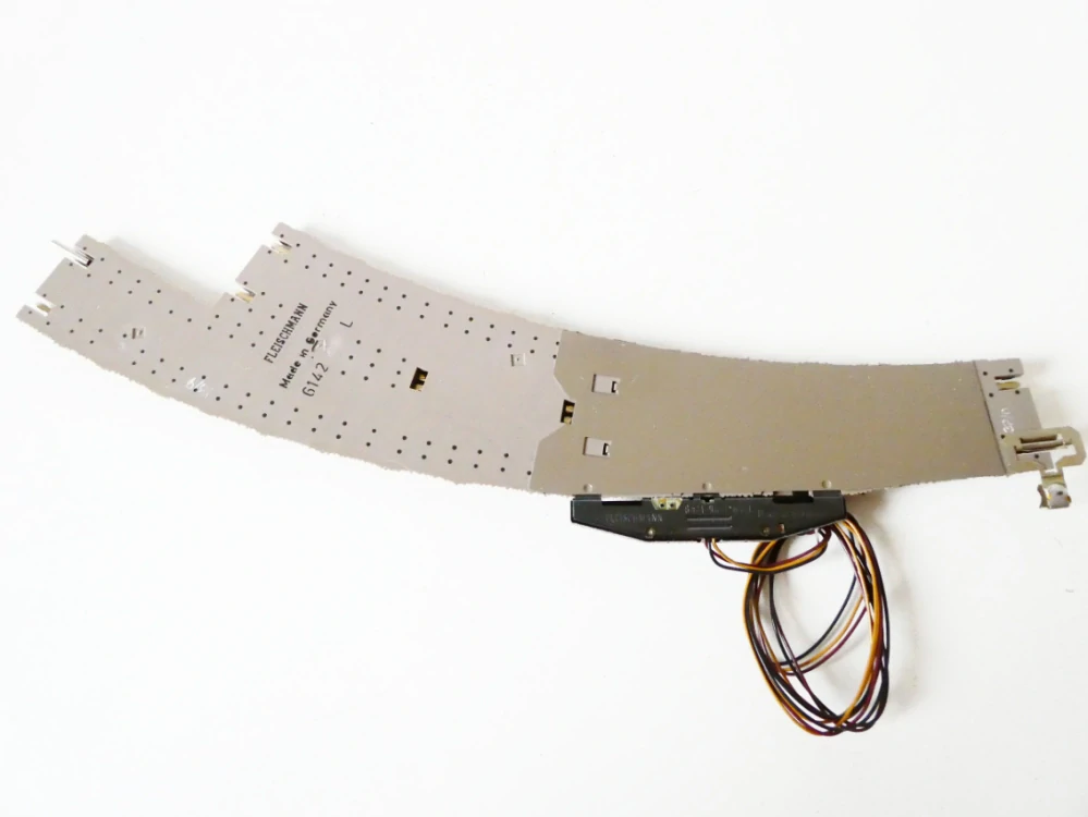 H0 Fleischmann 6142 Výhybka levá elektrická s přestavníkem NEPOUŽITÁ NOVÁ