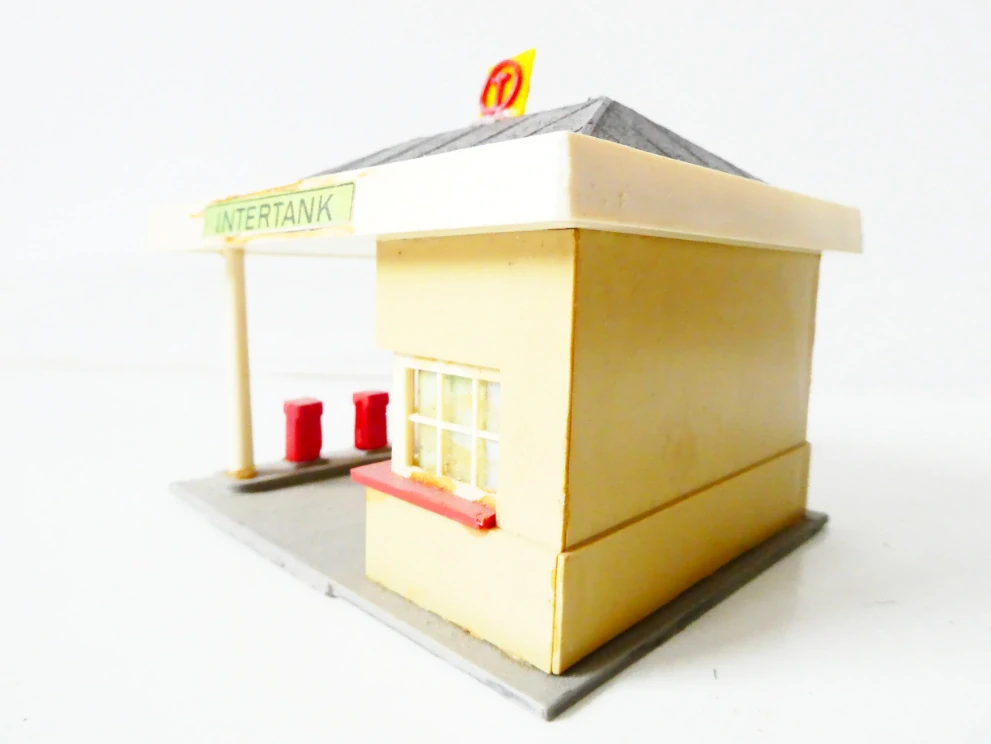 TT/H0 Čerpací stanice INTERTANK s čerpacími stojany