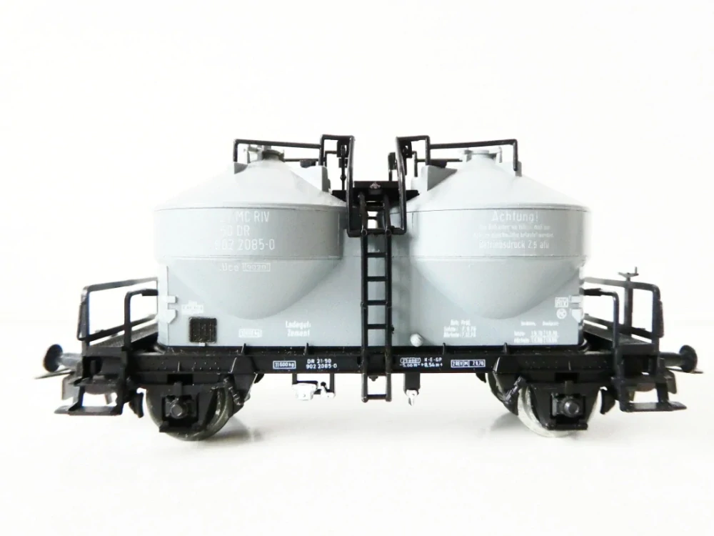 H0 PIKO Nákladní vůz na cement 902 2085-0 DR TOP STAV