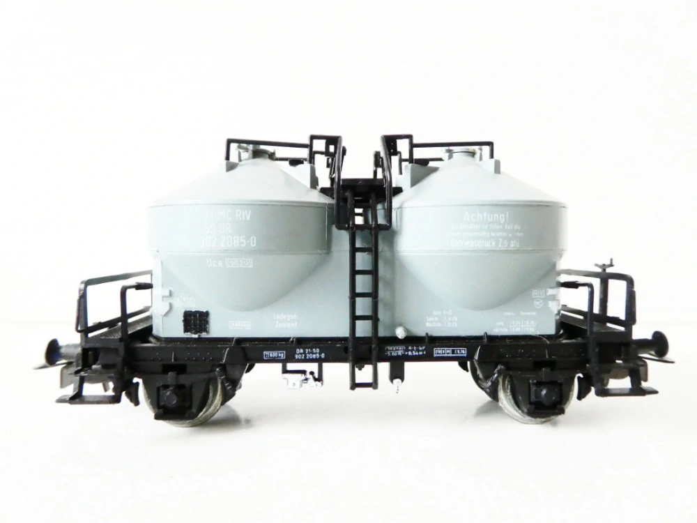 H0 PIKO Nákladní vůz na cement 902 2085-0 DR TOP STAV