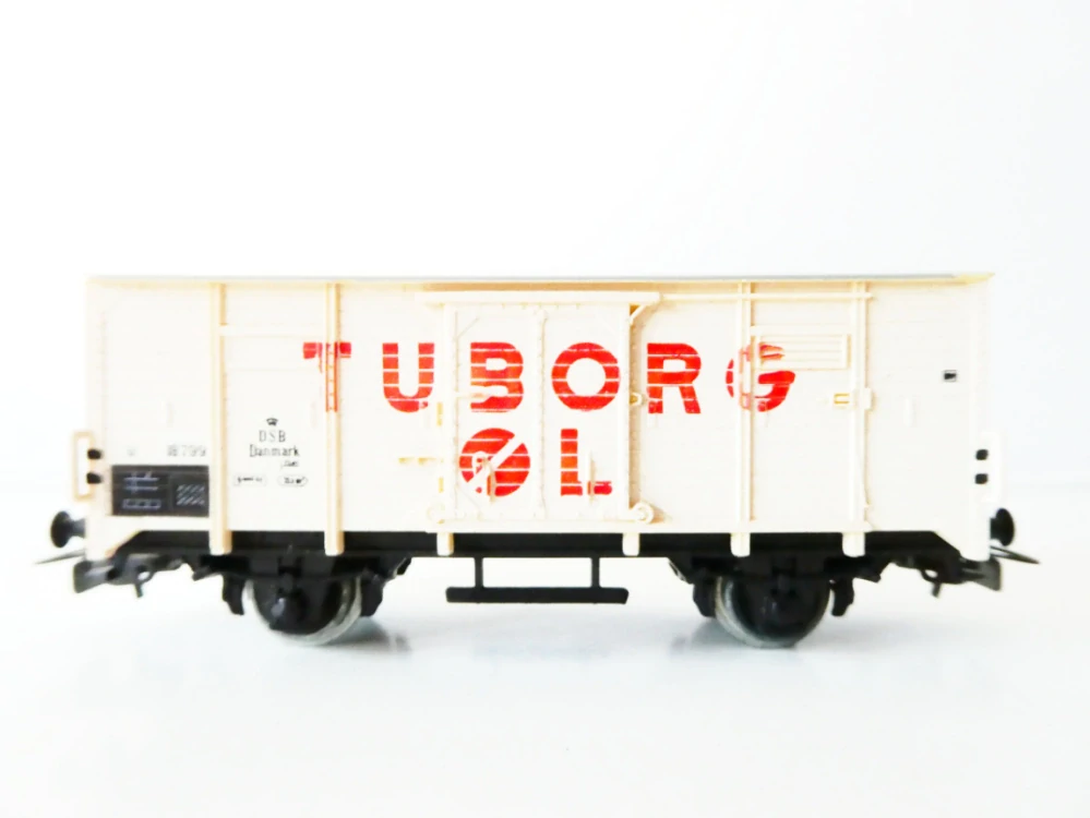 H0 PIKO Nákladní pivovarský vůz TUBORG DSB