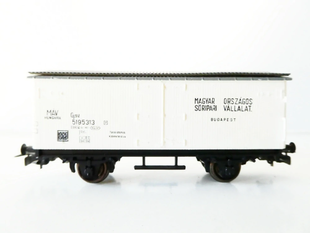 H0 PIKO Chladírenský vůz 5195313 MAV PĚKNÝ STAV